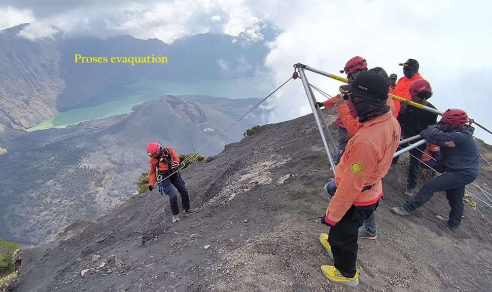 Premium vs Regular Insurance on e-Rinjani Ticket Booking: Which One Should You Choose?