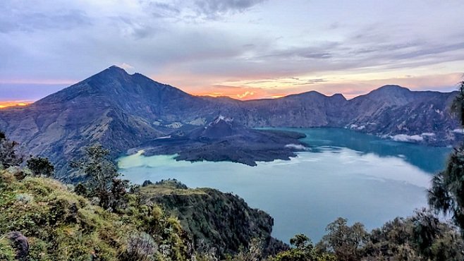 2 days to senaru Crater rim itinerary